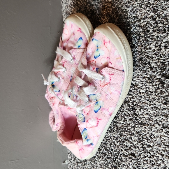 Wonder Nation Slip On Tennis Shoes - Picture 2 of 5